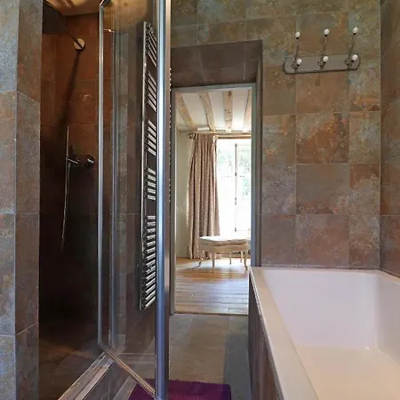 Domaine Manoir Le Chene Bed & Breakfast