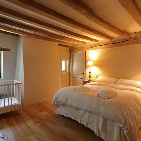 Bed & Breakfast Domaine Manoir Le Chene