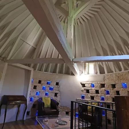 Domaine Manoir Le Chene Bed & Breakfast